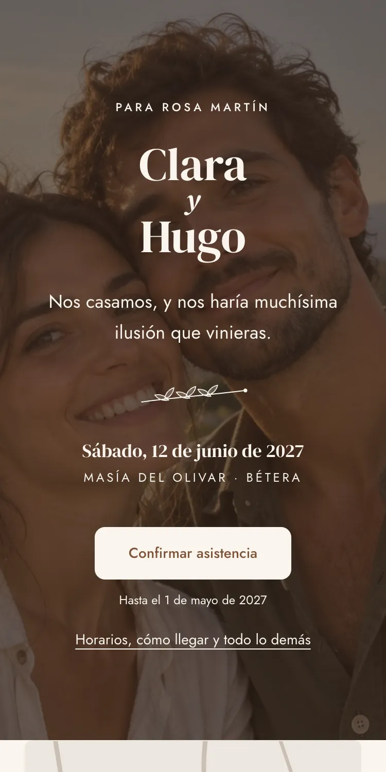 Invitación digital de boda con la plantilla Romero, dirigida a Rosa Martín, en el móvil